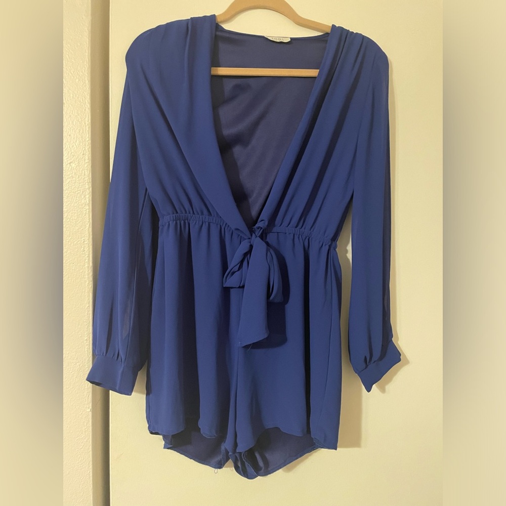TOBI size medium navy romper